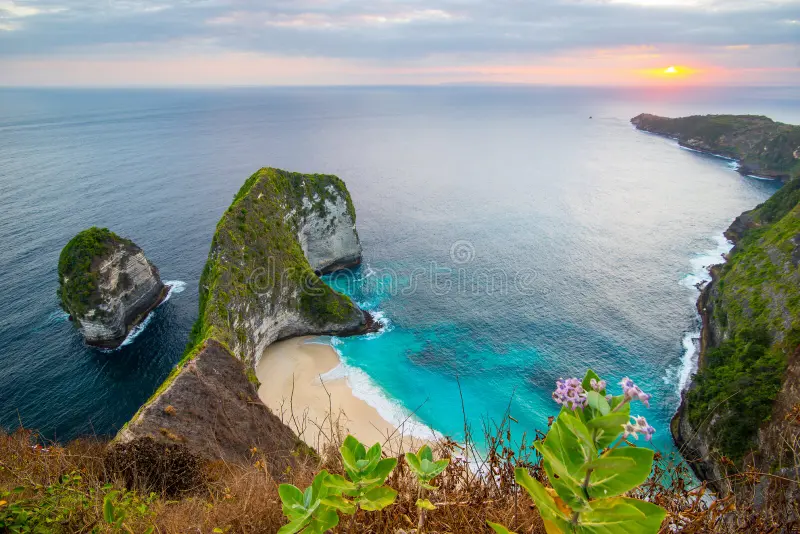 Bali Package for Couples at Nusa Penida